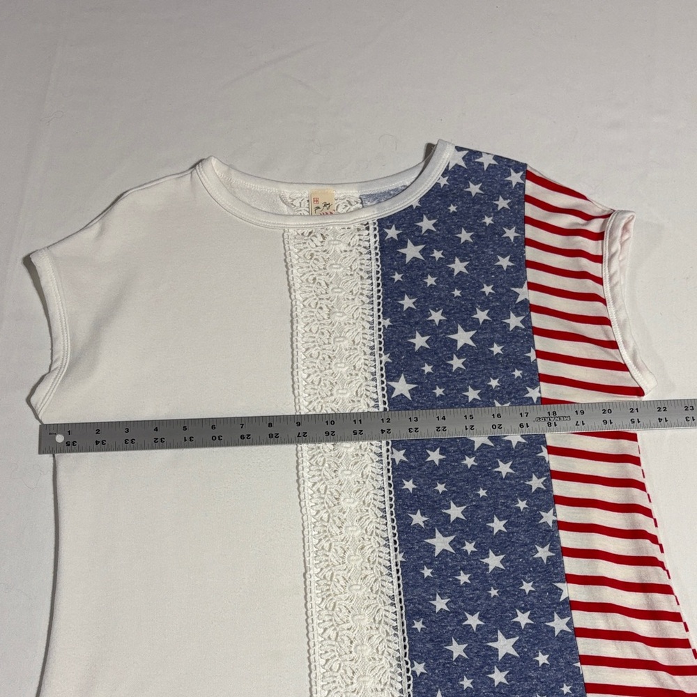 Patriotic Stars and Stripes Women's sleeveless lace Top Large - Picture 10 of 14